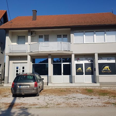 As Guesthouse Krzevici Exterior photo